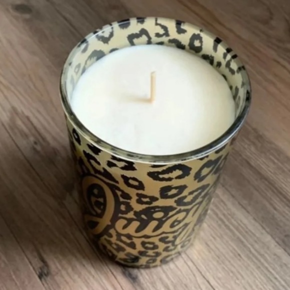 Juicy Couture Animal Print Vanilla Jar Candle 19oz - Picture 4 of 7